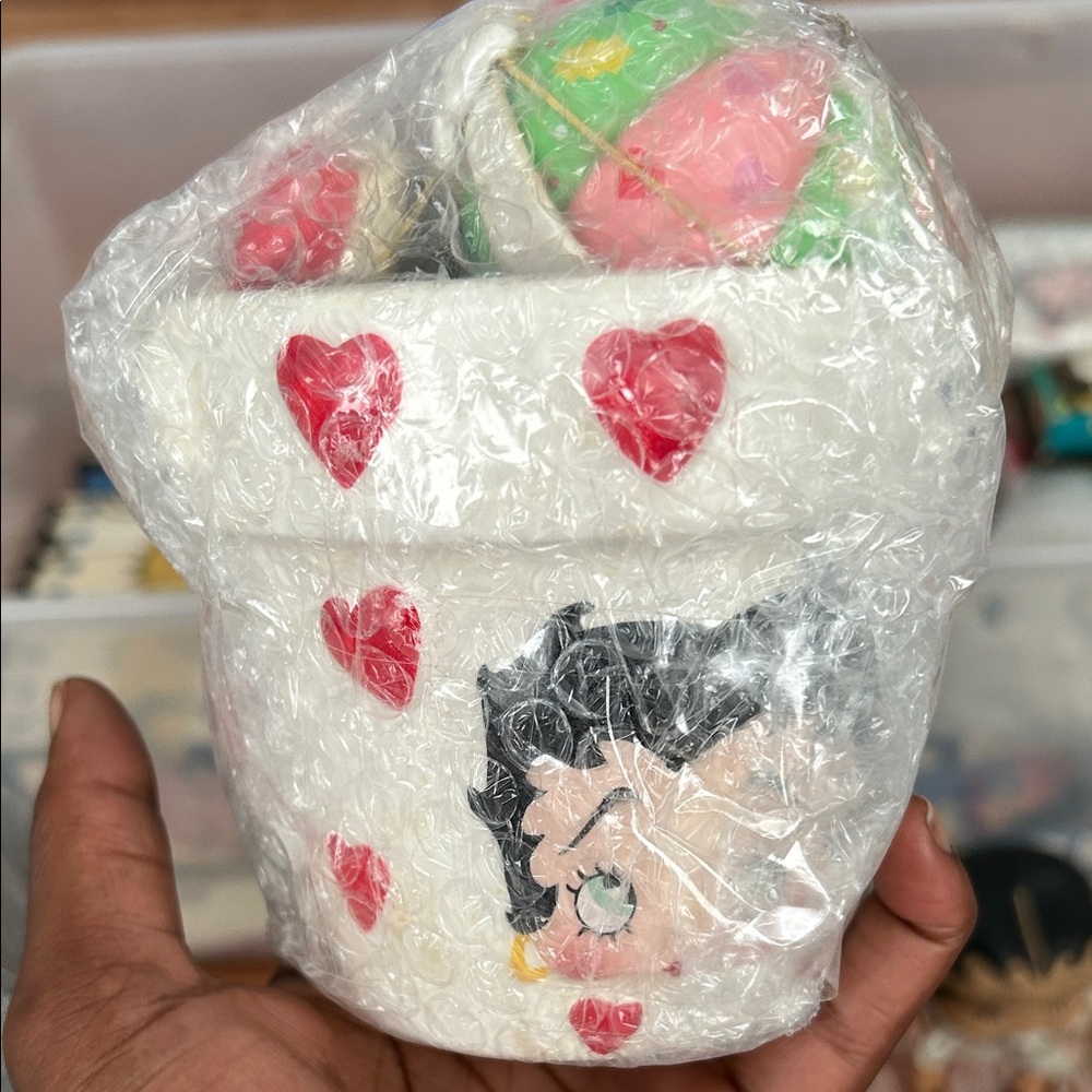 Betty Boop Heart Design Mug - Red and White
